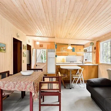 3644-nexo-sondervej-2-a Дом отдыха Нексё